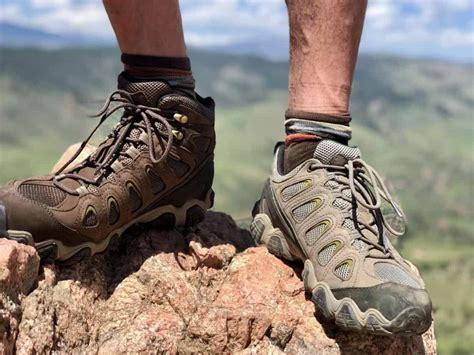 Sepatu Hiking Gore-Tex